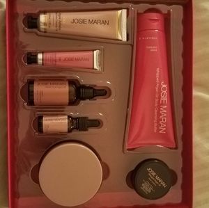 Josie Maran beautiful dreams argan hydrating colle